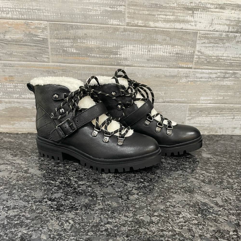 Nine West black with white fur lined boots